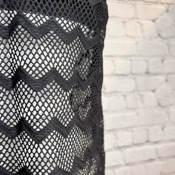 Crochet Black Halter Tankini Top (NWT) Medium - Picture 6 of 6